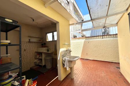 Casa à venda com 219m², 3 quartos e 2 vagasÁrea de Serviço