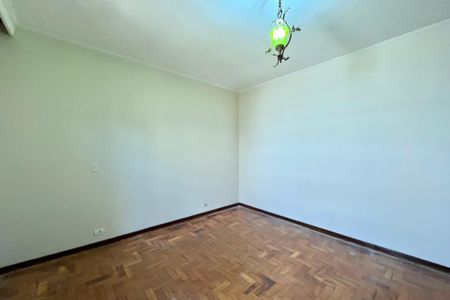 Casa à venda com 219m², 3 quartos e 2 vagasQuarto 2