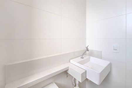 Apartamento à venda com 66m², 2 quartos e 1 vaga Apartamento à venda com 66m², 2 quartos e 1 vagaBanheiro da Suíte