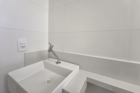 Apartamento à venda com 66m², 2 quartos e 1 vaga Apartamento à venda com 66m², 2 quartos e 1 vagaBanheiro
