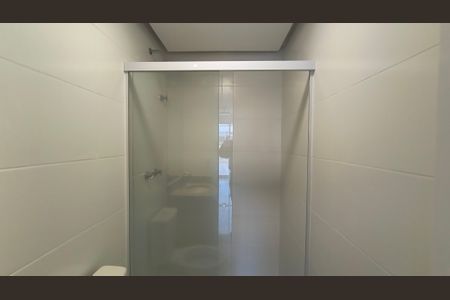 Apartamento para alugar com 280m², 3 quartos e 4 vagas Apartamento para alugar com 280m², 3 quartos e 4 vagasBanheiro da Suíte 2