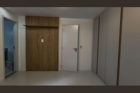 Apartamento para alugar com 280m², 3 quartos e 4 vagas Apartamento para alugar com 280m², 3 quartos e 4 vagasSuíte 3