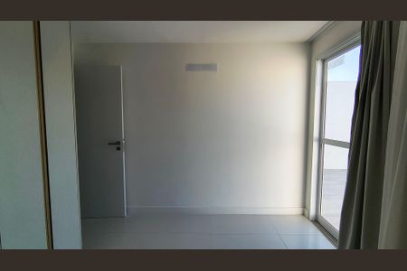 Apartamento para alugar com 280m², 3 quartos e 4 vagas Apartamento para alugar com 280m², 3 quartos e 4 vagasSuíte 1