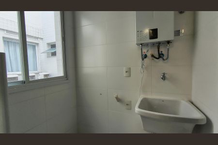 Apartamento para alugar com 280m², 3 quartos e 4 vagas Apartamento para alugar com 280m², 3 quartos e 4 vagasCozinha e Área de Serviço