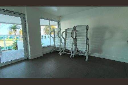 Apartamento para alugar com 280m², 3 quartos e 4 vagas Apartamento para alugar com 280m², 3 quartos e 4 vagasÁrea Comum