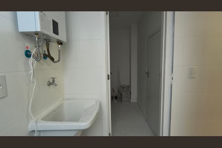 Apartamento para alugar com 280m², 3 quartos e 4 vagas Apartamento para alugar com 280m², 3 quartos e 4 vagasCozinha e Área de Serviço