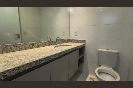 Apartamento para alugar com 280m², 3 quartos e 4 vagas Apartamento para alugar com 280m², 3 quartos e 4 vagasBanheiro da Suíte 3