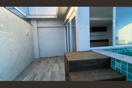 Apartamento para alugar com 280m², 3 quartos e 4 vagas Apartamento para alugar com 280m², 3 quartos e 4 vagasCobertura
