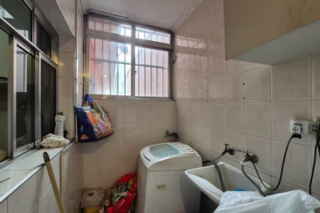 Casa à venda com 374m², 4 quartos e 2 vagasÁrea de Serviço