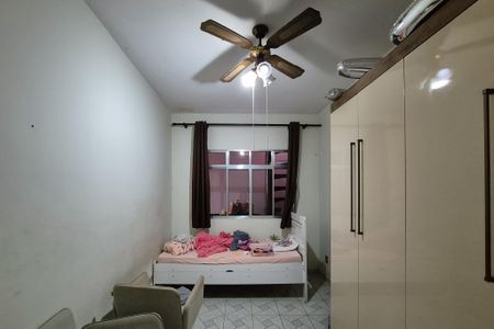 Casa à venda com 374m², 4 quartos e 2 vagasQuarto