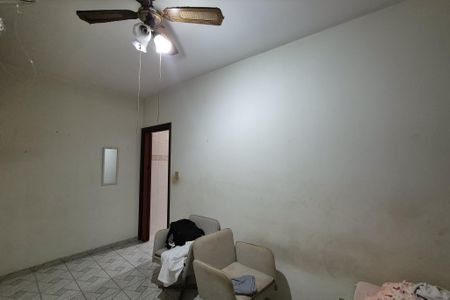 Casa à venda com 374m², 4 quartos e 2 vagasQuarto