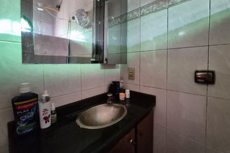 Casa à venda com 374m², 4 quartos e 2 vagasBanheiro da Suíte
