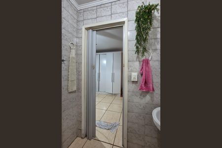 Casa à venda com 374m², 4 quartos e 2 vagasBanheiro Social - casa 2