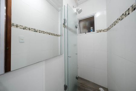 Banheiro de casa de condomínio à venda com 1 quarto, 38m² em Jardim Brasilia, São Paulo