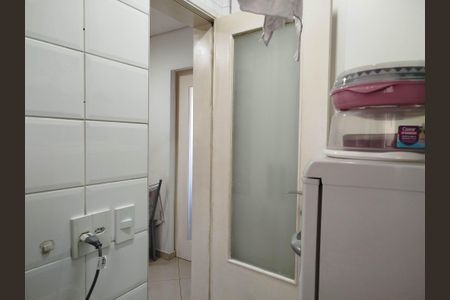 Apartamento à venda com 93m², 3 quartos e 2 vagas Apartamento à venda com 93m², 3 quartos e 2 vagasÁrea de serviço