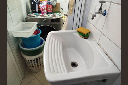 Apartamento à venda com 93m², 3 quartos e 2 vagas Apartamento à venda com 93m², 3 quartos e 2 vagasÁrea de serviço