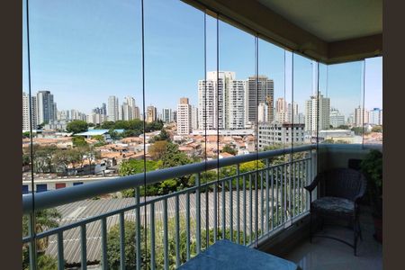 Apartamento à venda com 93m², 3 quartos e 2 vagas Apartamento à venda com 93m², 3 quartos e 2 vagasVaranda