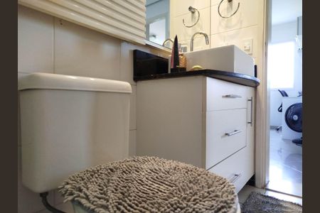 Apartamento à venda com 93m², 3 quartos e 2 vagas Apartamento à venda com 93m², 3 quartos e 2 vagasBanheiro 2