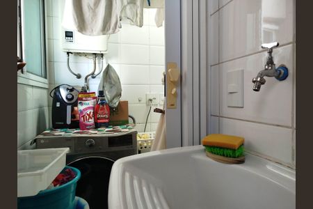 Apartamento à venda com 93m², 3 quartos e 2 vagas Apartamento à venda com 93m², 3 quartos e 2 vagasÁrea de serviço