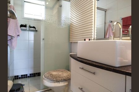 Apartamento à venda com 93m², 3 quartos e 2 vagas Apartamento à venda com 93m², 3 quartos e 2 vagasBanheiro 2