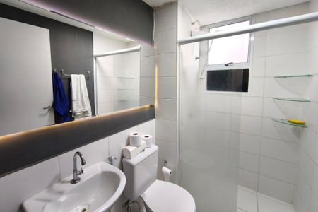 Banheiro de apartamento para alugar com 2 quartos, 43m² em Jardim Bom Sucesso, Campinas