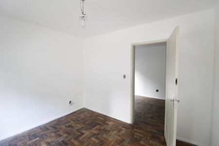 Quarto 1 de apartamento à venda com 1 quarto, 42m² em Vila Ipiranga, Porto Alegre