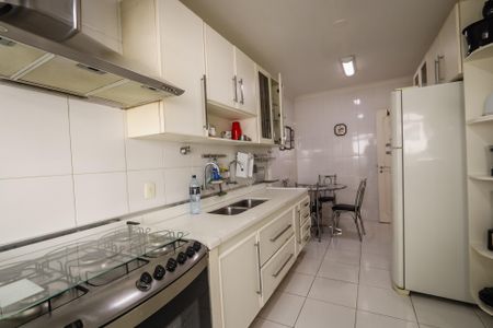 Apartamento à venda com 158m², 3 quartos e 3 vagasCozinha
