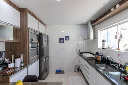 Casa à venda com 105m², 2 quartos e 3 vagasCozinha 