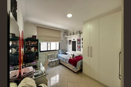 Apartamento à venda com 176m², 4 quartos e 3 vagasQuarto 1