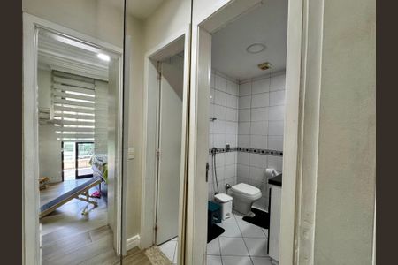 Apartamento à venda com 176m², 4 quartos e 3 vagasSuíte 2