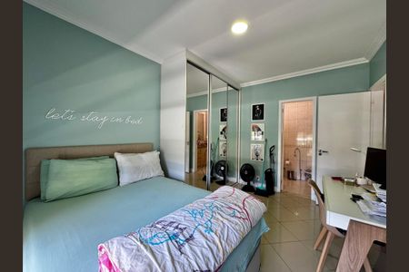 Apartamento à venda com 176m², 4 quartos e 3 vagasSuíte 1