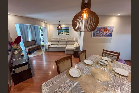 Apartamento à venda com 73m², 3 quartos e 1 vaga Apartamento à venda com 73m², 3 quartos e 1 vagaSala