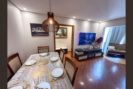 Apartamento à venda com 73m², 3 quartos e 1 vaga Apartamento à venda com 73m², 3 quartos e 1 vagaSala