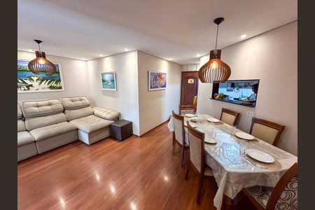 Apartamento à venda com 73m², 3 quartos e 1 vaga Apartamento à venda com 73m², 3 quartos e 1 vagaSala