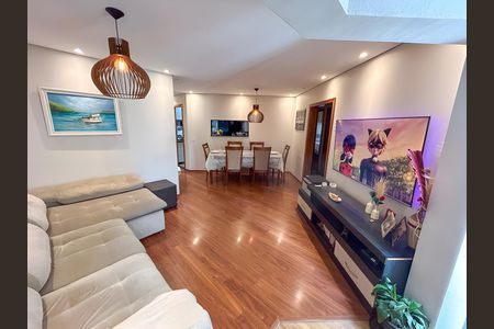 Apartamento à venda com 73m², 3 quartos e 1 vaga Apartamento à venda com 73m², 3 quartos e 1 vagaSala