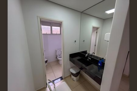 Apartamento à venda com 73m², 3 quartos e 1 vaga Apartamento à venda com 73m², 3 quartos e 1 vagaBanheiro