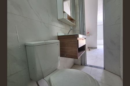 Casa de condomínio à venda com 120m², 2 quartos e 1 vagaBanheiro 2