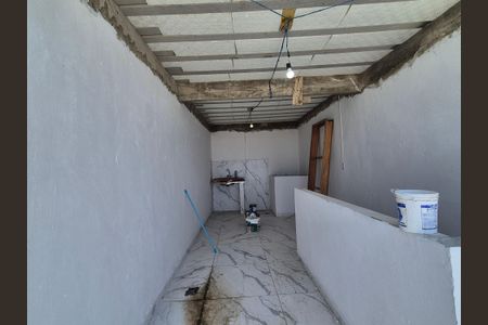 Casa de condomínio à venda com 120m², 2 quartos e 1 vagaVaranda 