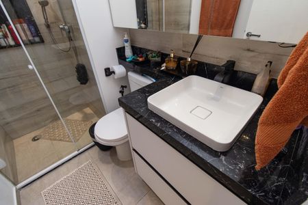 Apartamento à venda com 110m², 3 quartos e 2 vagas Apartamento à venda com 110m², 3 quartos e 2 vagasBanheiro da Suíte