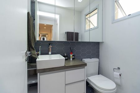 Apartamento à venda com 110m², 3 quartos e 2 vagas Apartamento à venda com 110m², 3 quartos e 2 vagasBanheiro