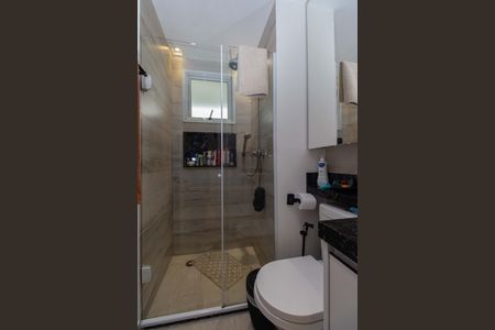 Apartamento à venda com 110m², 3 quartos e 2 vagas Apartamento à venda com 110m², 3 quartos e 2 vagasBanheiro da Suíte