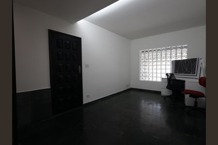 Casa à venda com 134m², 3 quartos e 2 vagasSala