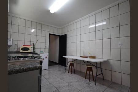 Casa à venda com 134m², 3 quartos e 2 vagasCozinha