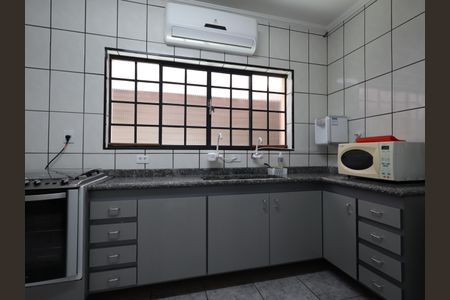 Casa à venda com 134m², 3 quartos e 2 vagasCozinha