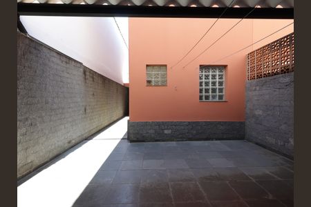 Casa à venda com 134m², 3 quartos e 2 vagasÁrea externa