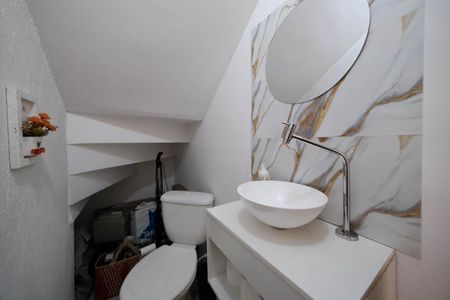 Casa de condomínio à venda com 58m², 2 quartos e 1 vagaLavabo