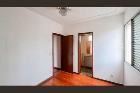 Apartamento para alugar com 115m², 3 quartos e 2 vagasSuíte