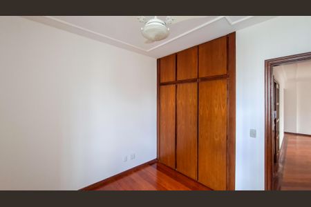 Apartamento para alugar com 115m², 3 quartos e 2 vagasQuarto 2