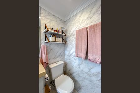 Apartamento à venda com 69m², 2 quartos e 1 vagaBanheiro da Suíte