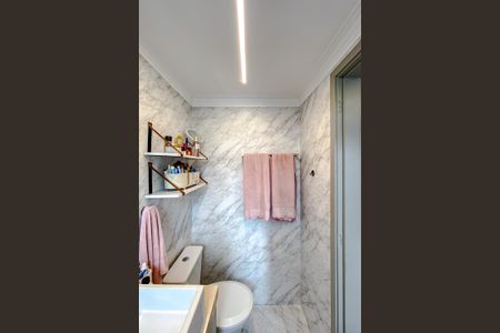 Apartamento à venda com 69m², 2 quartos e 1 vagaBanheiro da Suíte